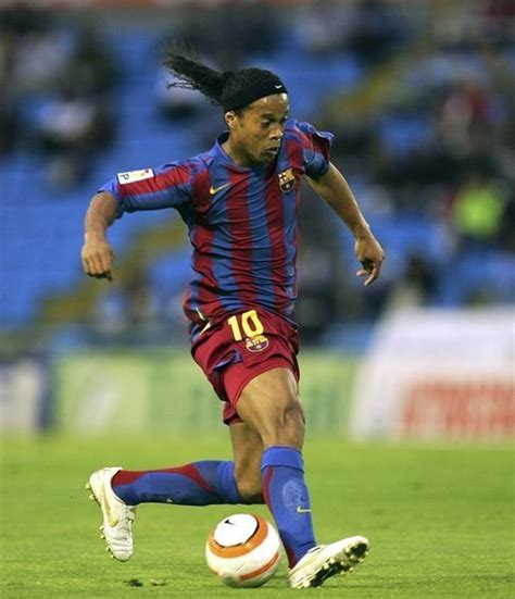 ronaldinho's elastico